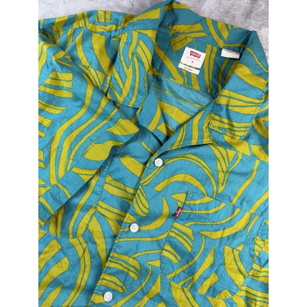 Levi's Shirt Men's M Camp Collar Button Up Abstract Tropical Leaf Print Hawaiian